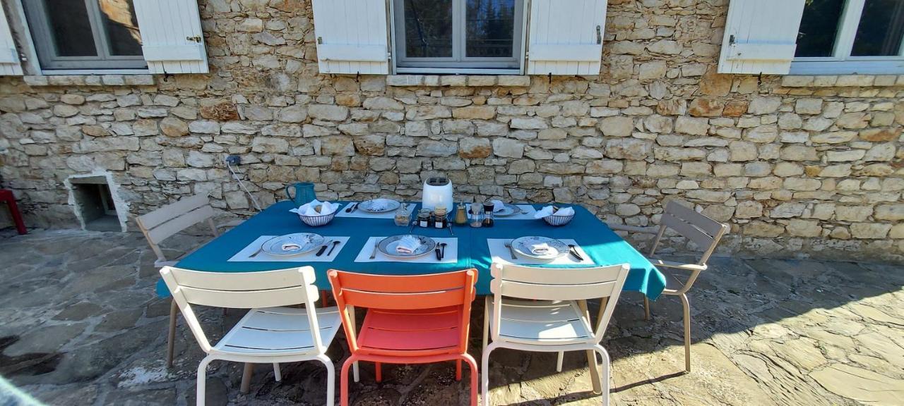 Les Pierres De Cezaire Hotel Saint-Cézaire-sur-Siagne Eksteriør billede