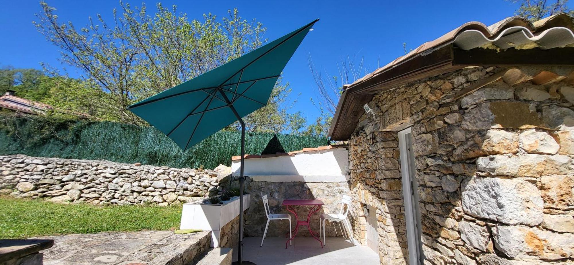 Les Pierres De Cezaire Hotel Saint-Cézaire-sur-Siagne Eksteriør billede