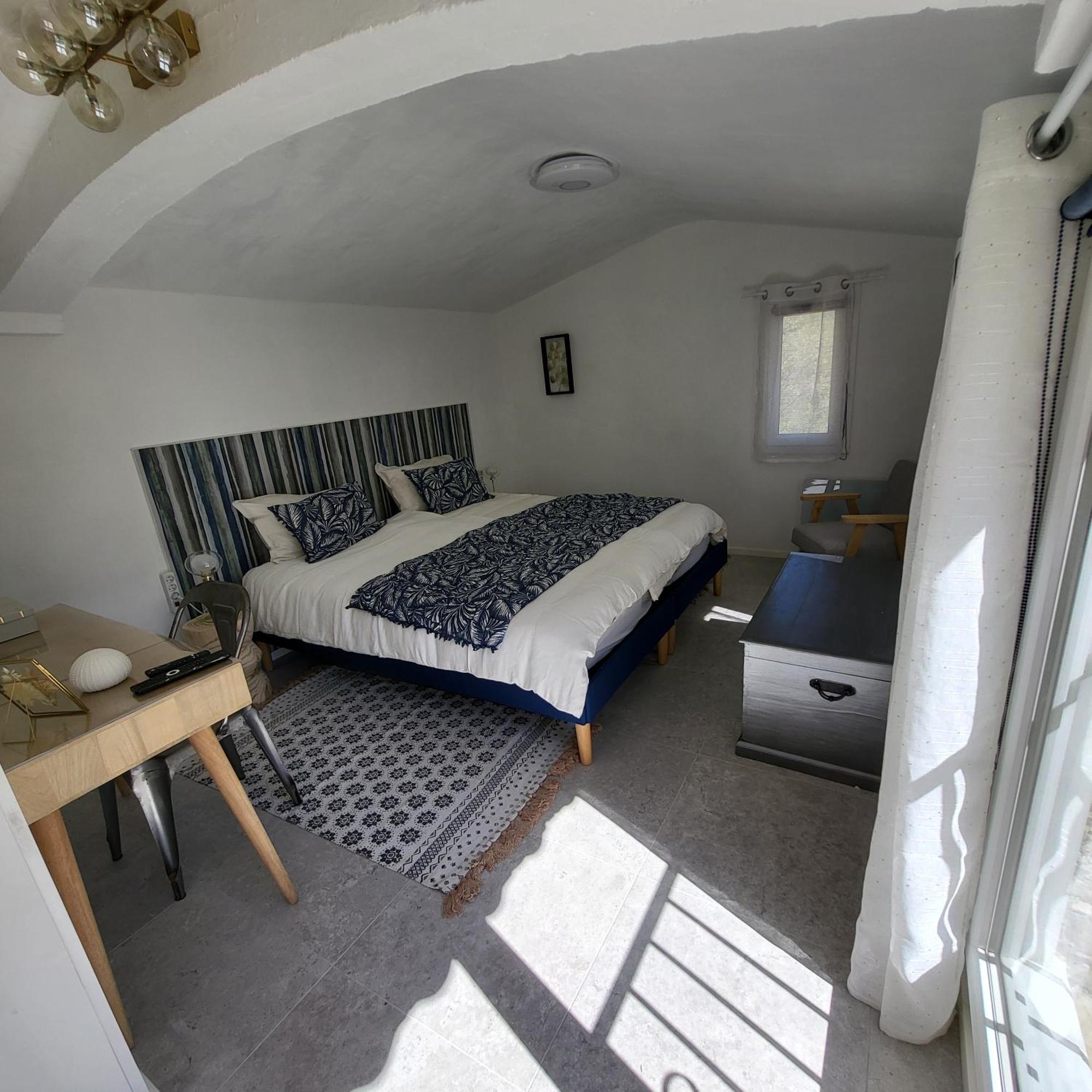 Les Pierres De Cezaire Hotel Saint-Cézaire-sur-Siagne Eksteriør billede