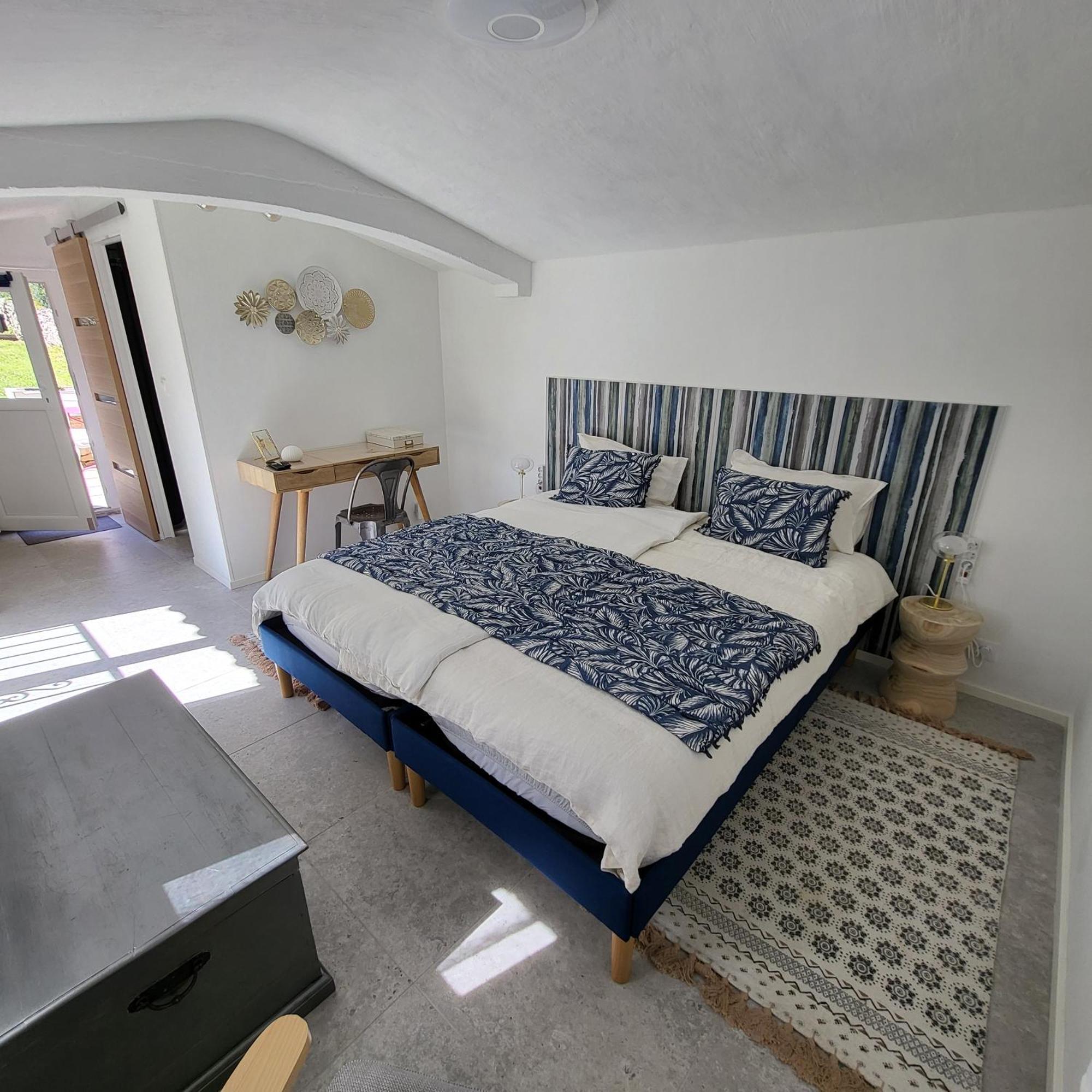 Les Pierres De Cezaire Hotel Saint-Cézaire-sur-Siagne Eksteriør billede