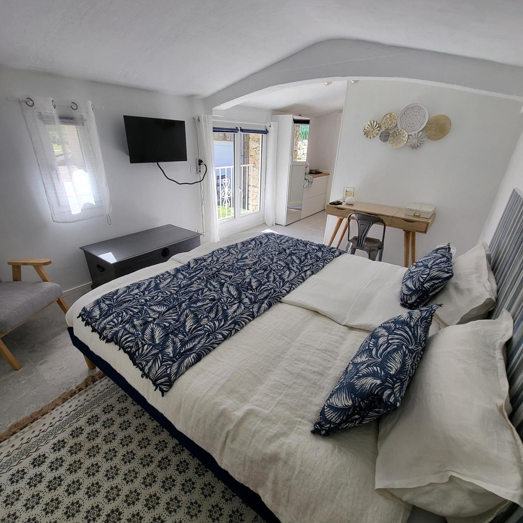 Les Pierres De Cezaire Hotel Saint-Cézaire-sur-Siagne Eksteriør billede